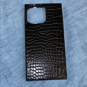Flaunt iPhone 15 Max Case Black Crocodile
